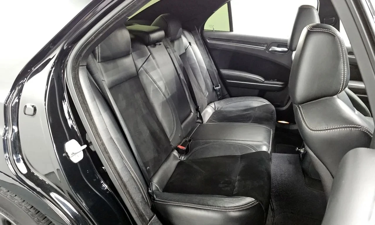 Chrysler 300c 6.4 Srt8 Hemi Панорама/ Обдухване/ Подгрев/, снимка 10 - Автомобили и джипове - 54970883