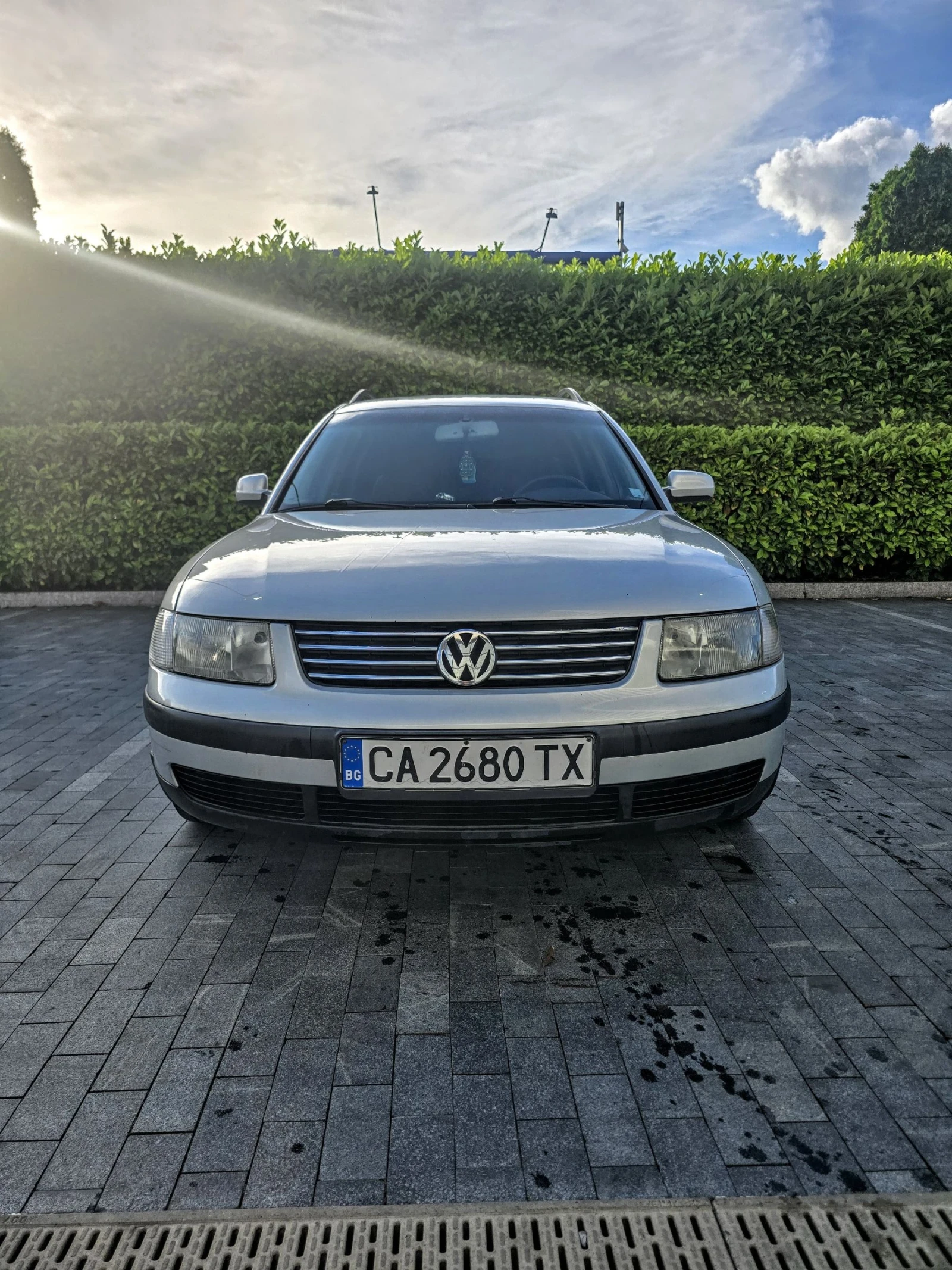 VW Passat 1.9 TDI, снимка 9 - Автомобили и джипове - 55067326