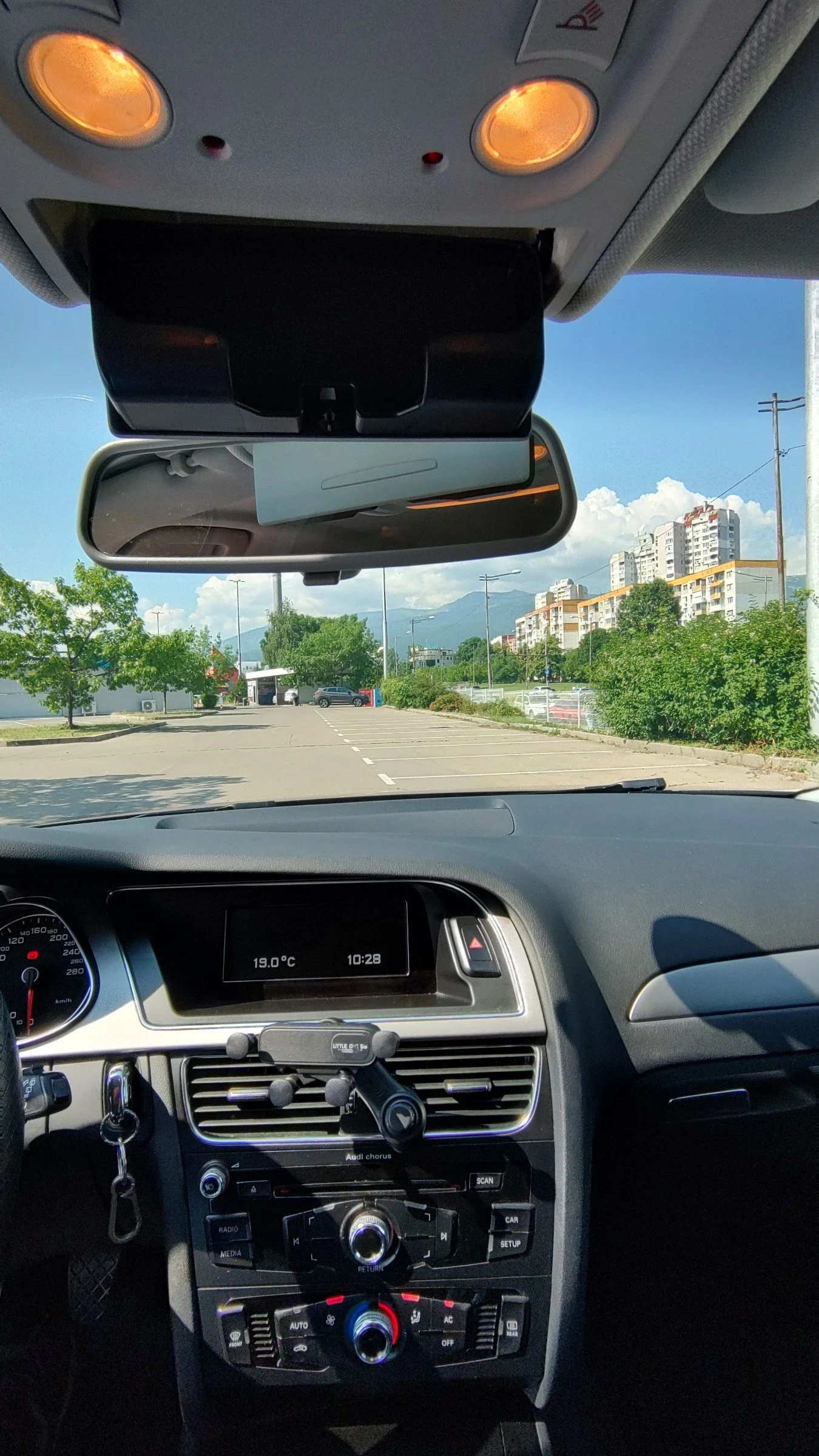 Audi A4, снимка 13 - Автомобили и джипове - 55104154