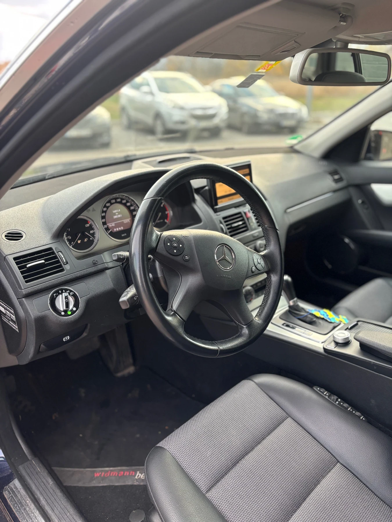 Mercedes-Benz C 320, снимка 9 - Автомобили и джипове - 55260160