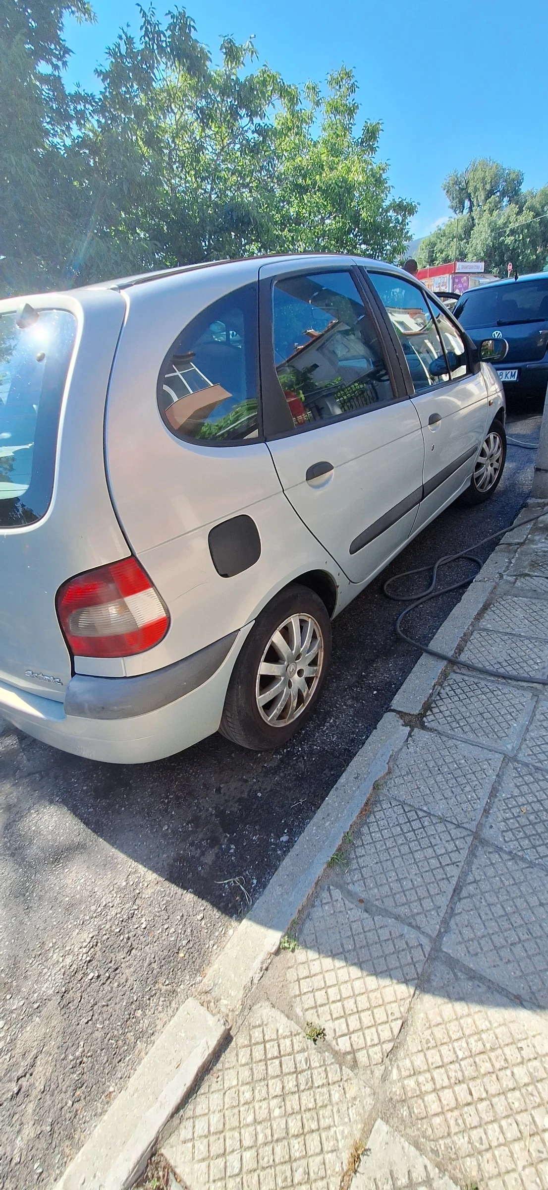 Renault Scenic 1.6 16V, снимка 9 - Автомобили и джипове - 55263478