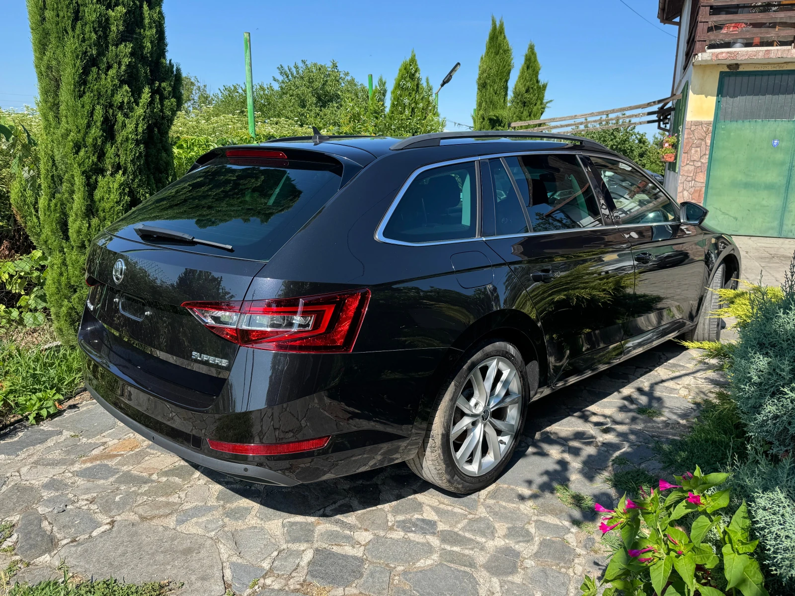 Skoda Superb 2.0TDi Ambition, снимка 4 - Автомобили и джипове - 55347583