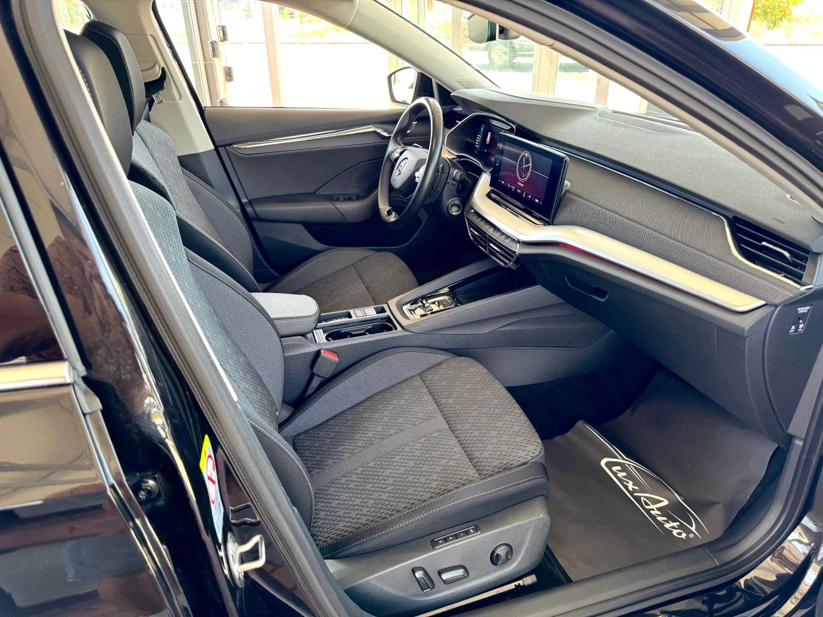 Skoda Octavia 2.0TDI#SELECTION#HEAD UP#PANORAMA#KEYLESS, снимка 9 - Автомобили и джипове - 55665525