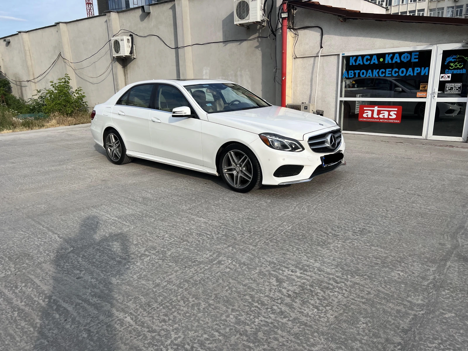 Mercedes-Benz E 350 4 MATIC, снимка 7 - Автомобили и джипове - 55835061
