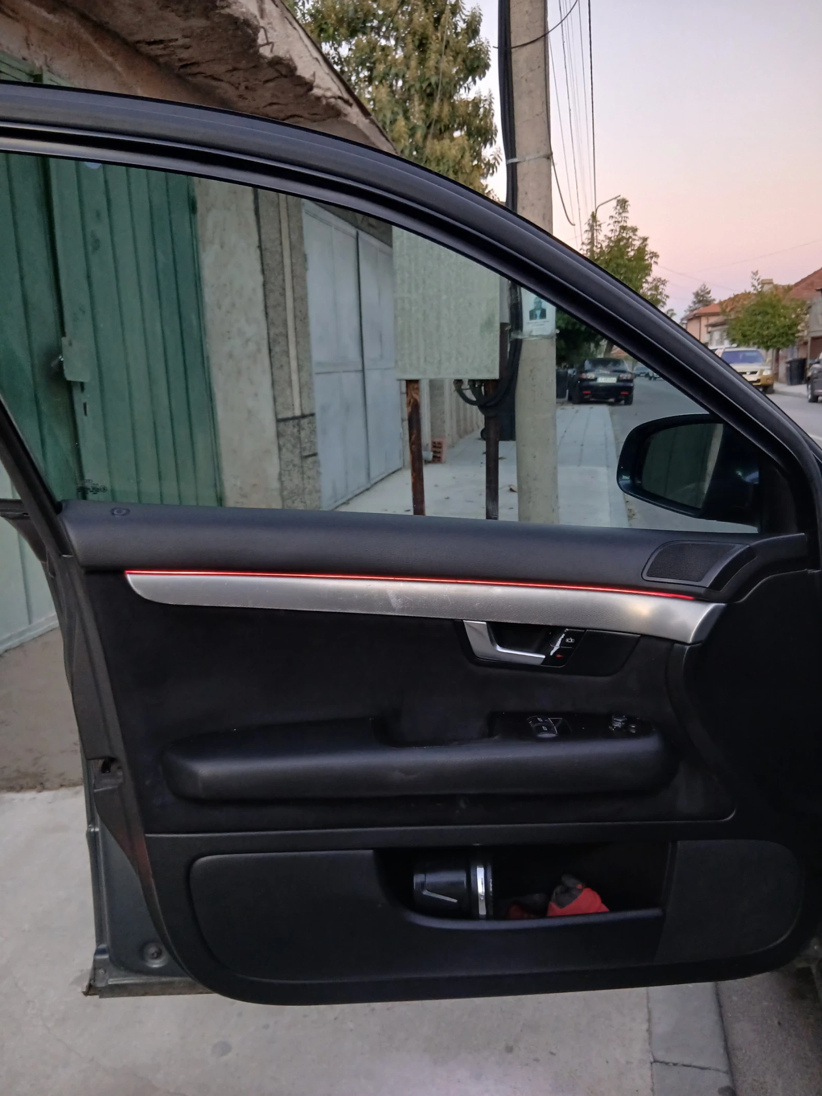 Audi A4 Audi A4 Avant 1.8T, снимка 9 - Автомобили и джипове - 56647429