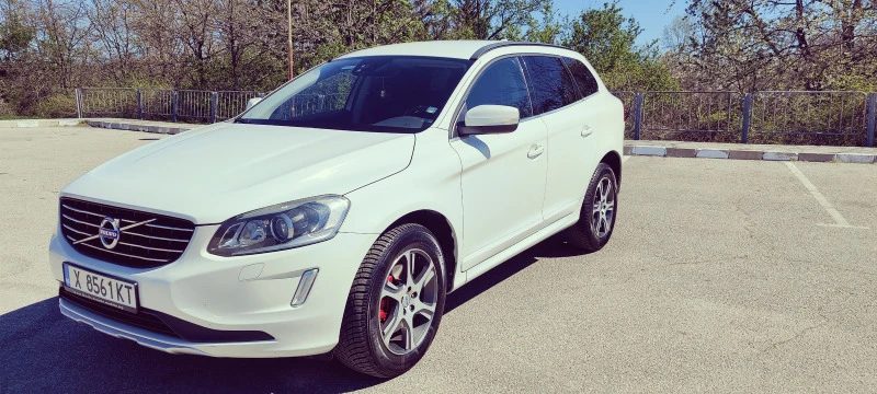 Volvo XC60 D4, снимка 2 - Автомобили и джипове - 49187500