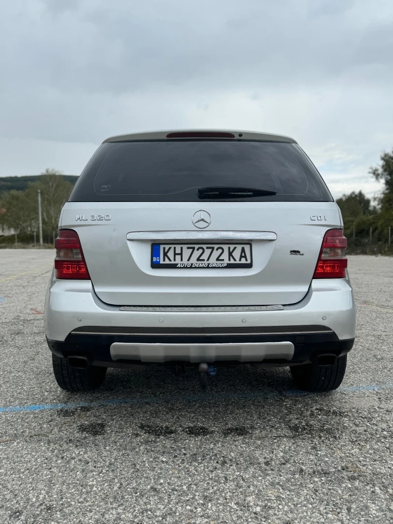 Mercedes-Benz ML 320, снимка 5 - Автомобили и джипове - 47991432