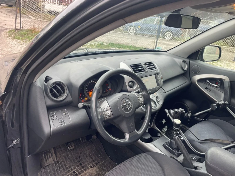 Toyota Rav4 2.2D-4D/4х4/136к.с., снимка 8 - Автомобили и джипове - 48332270