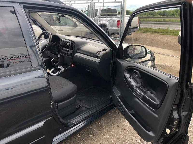 Suzuki Grand vitara 2.0 ГЪРЦИЯ, снимка 15 - Автомобили и джипове - 50425017