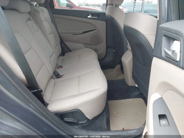 Hyundai Tucson * 38k км* 4x4* Без ИНЦИДЕНТ* Lane assist* Hill ass, снимка 11 - Автомобили и джипове - 52960142