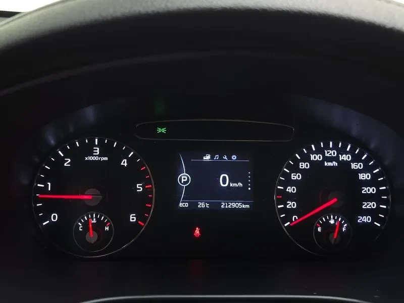 Kia Sorento 2.0 2WD, снимка 8 - Автомобили и джипове - 54750731