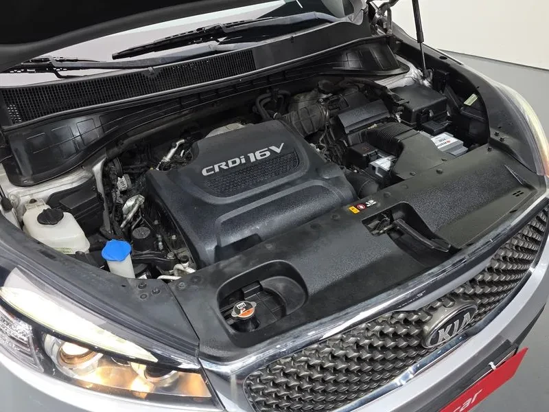 Kia Sorento 2.0 2WD, снимка 6 - Автомобили и джипове - 54750731