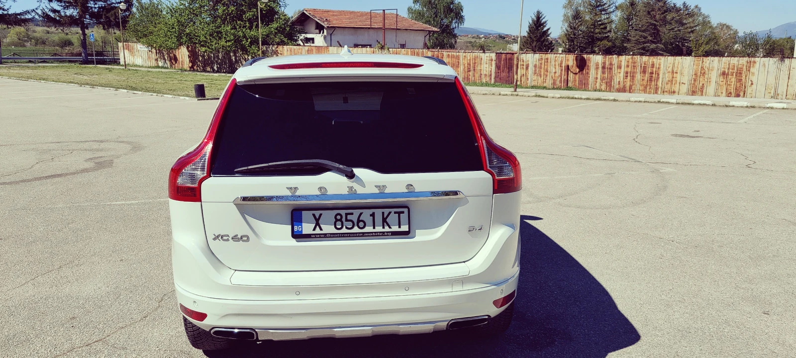 Volvo XC60 D4 - изображение 6