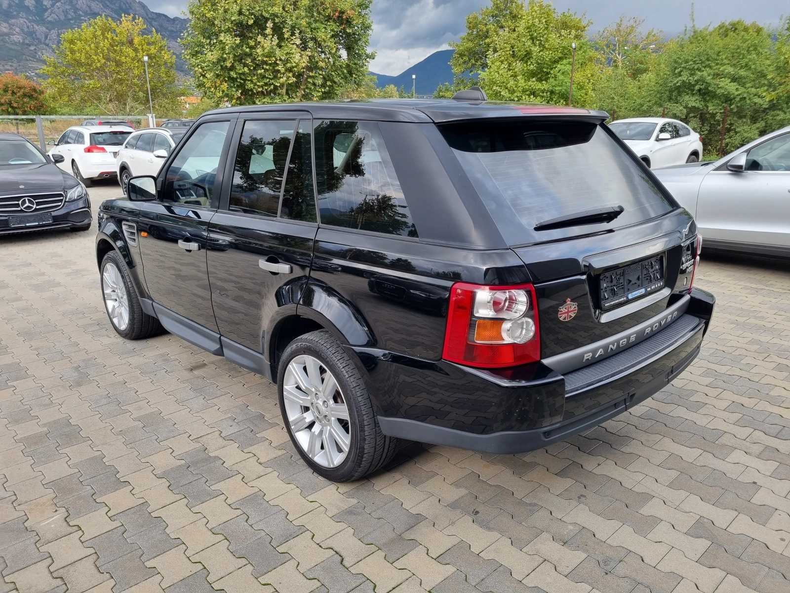 Land Rover Range Rover Sport HSE 2.7D-190ps 4x4 АВТОМАТИК  - изображение 4