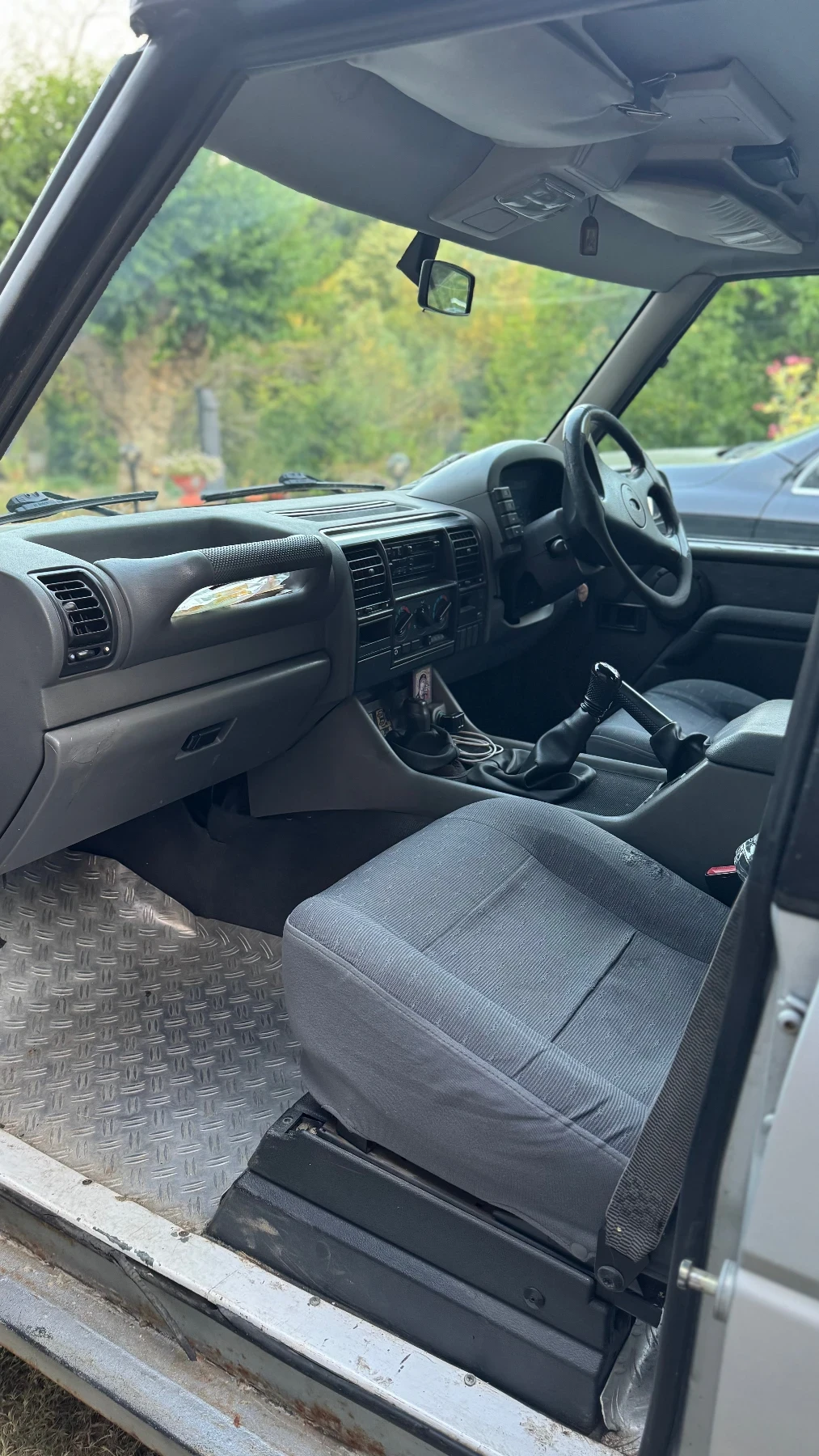 Land Rover Discovery 2.5TDI 2 броя 1 и 2 - изображение 5