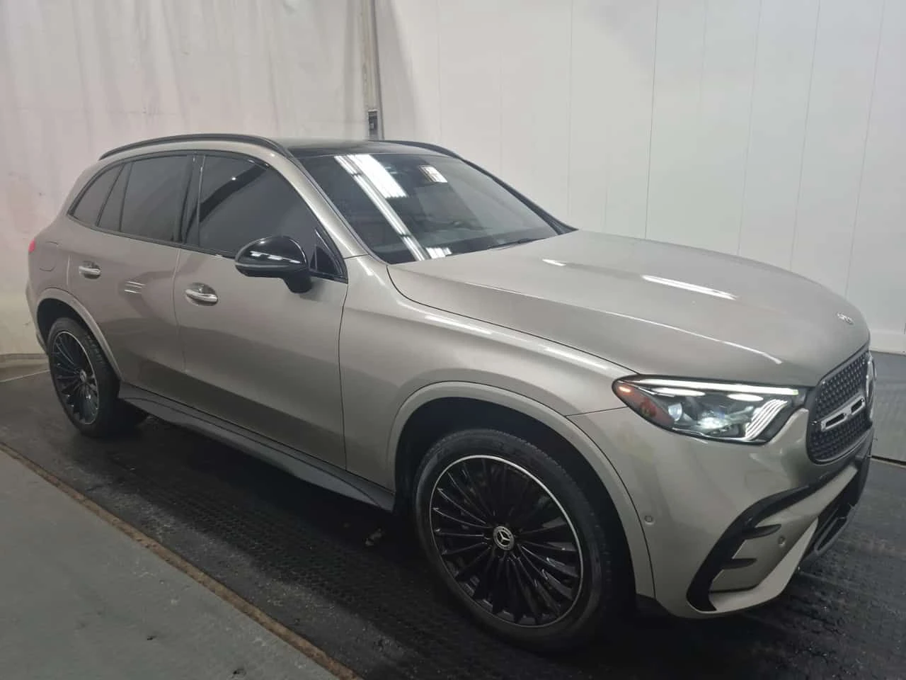 Mercedes-Benz GLC 300 ��������� ����������* �����* ��������* CARFAX *  | Mobile.bg � ����������� 2
