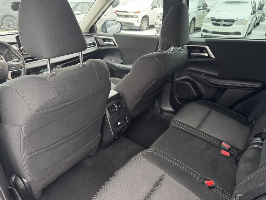 Mitsubishi Outlander SE S-AWC, снимка 13 - Автомобили и джипове - 53920004