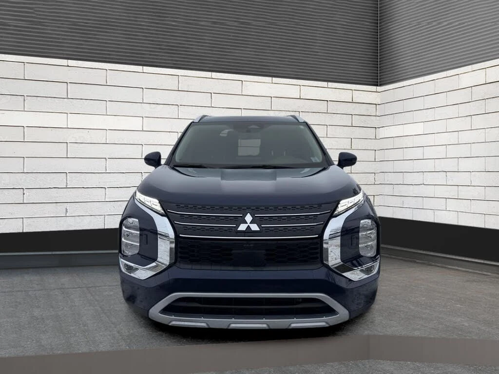 Mitsubishi Outlander SE S-AWC, снимка 2 - Автомобили и джипове - 53920004