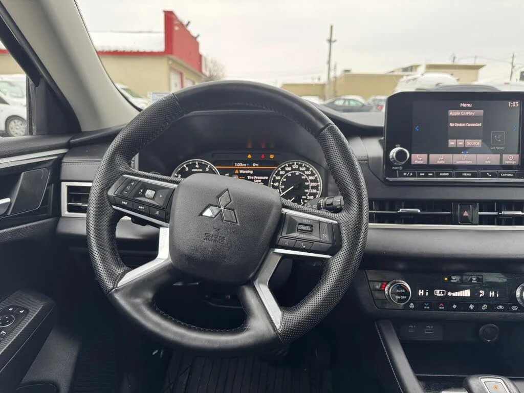 Mitsubishi Outlander SE S-AWC, снимка 10 - Автомобили и джипове - 53920004