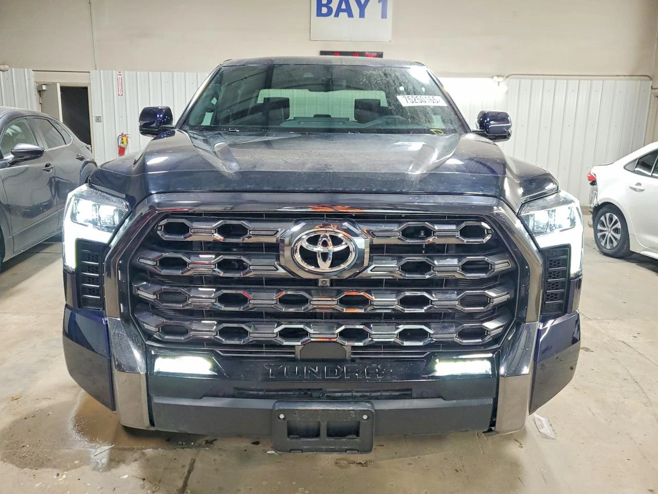Toyota Tundra 3.4l Crewmax Platinum, снимка 5 - Автомобили и джипове - 53965529