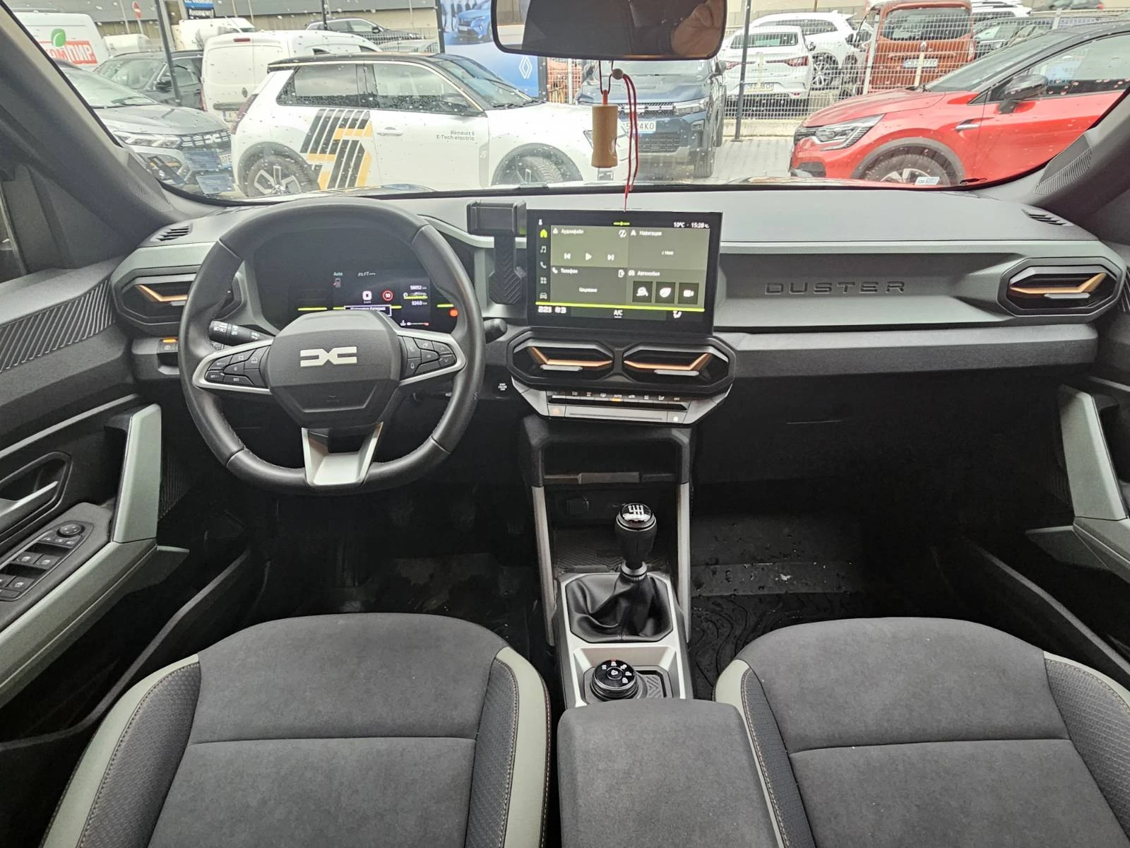 Dacia Duster 1.0 TCe 100 LPG 4x4, снимка 7 - Автомобили и джипове - 54358835