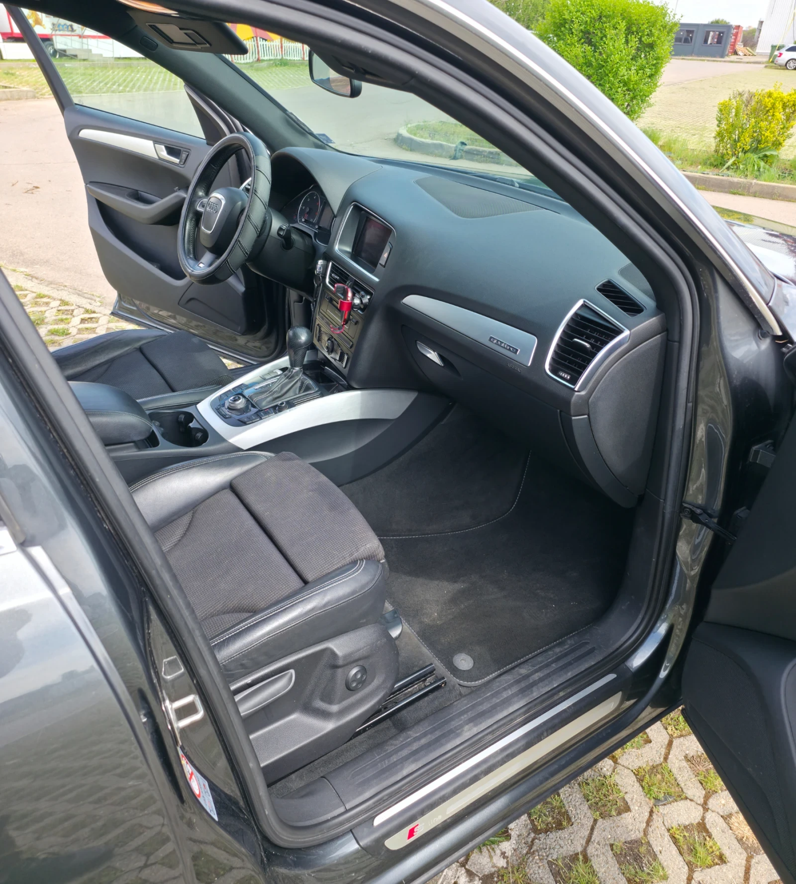 Audi Q5 3.0 D, снимка 9 - Автомобили и джипове - 54492592