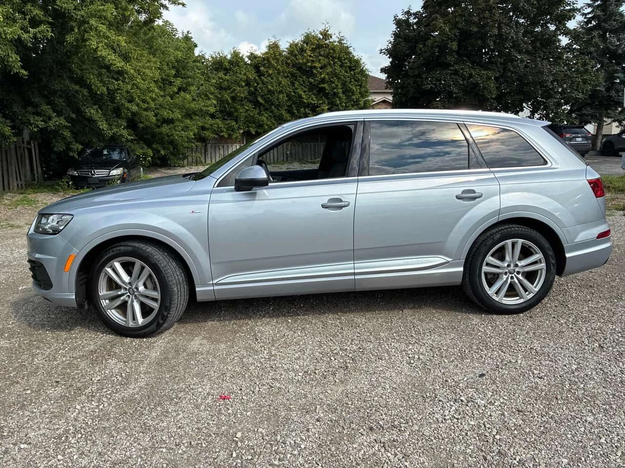Audi Q7 Technik | CARFAX | АВТОКРЕДИТ БЕЗ ПЪРВОНАЧАЛНА , снимка 3 - Автомобили и джипове - 55601346