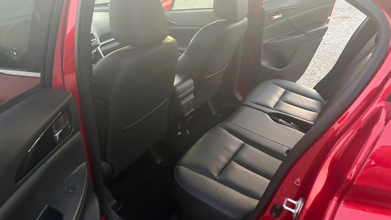 Mitsubishi Eclipse Cross 1.5i* 163hp* 4x4* FULL, снимка 11 - Автомобили и джипове - 55642947