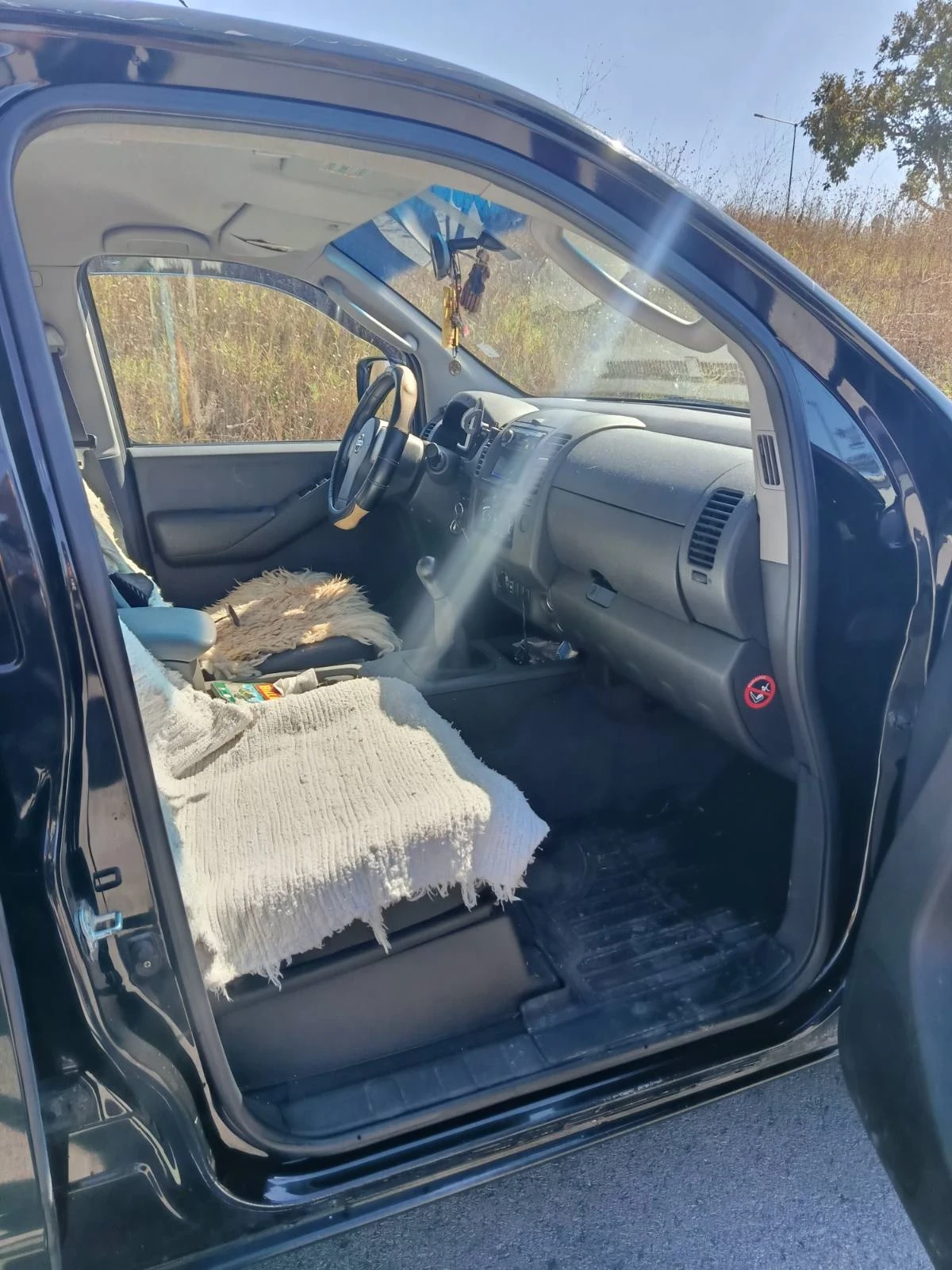 Nissan Navara, снимка 6 - Автомобили и джипове - 55931380