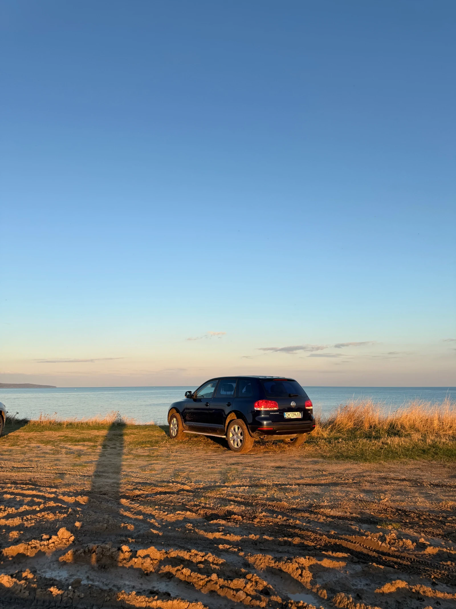 VW Touareg, снимка 3 - Автомобили и джипове - 56486292