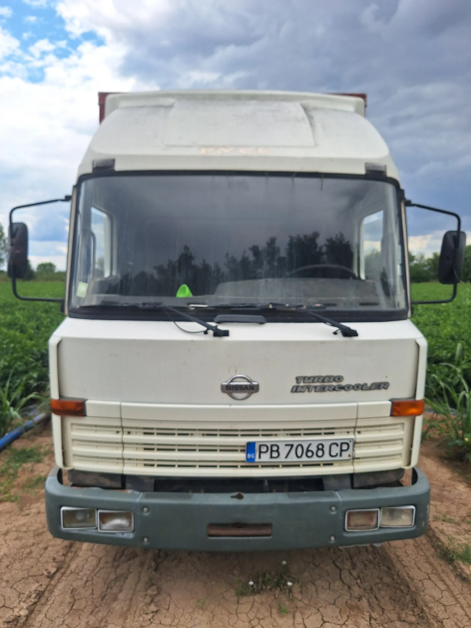 Nissan Capstar