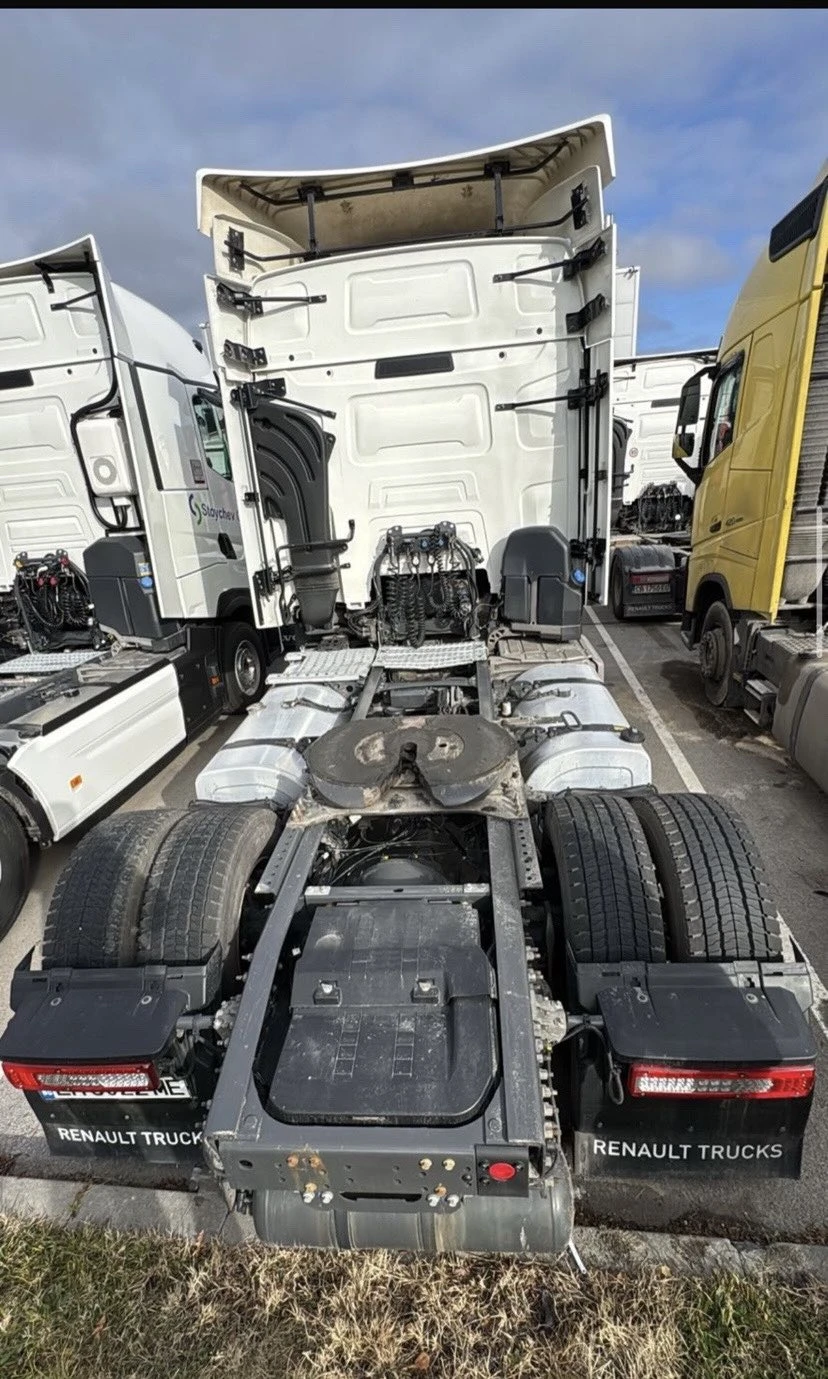 Renault T  - изображение 7