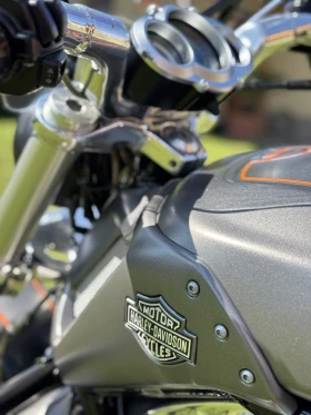 Harley-Davidson V-Rod, снимка 8