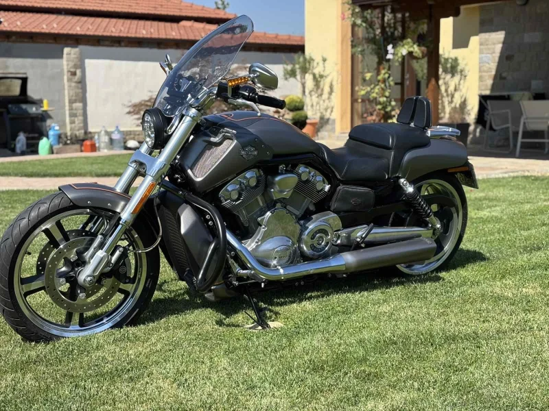 Harley-Davidson V-Rod, снимка 4 - Мотоциклети и мототехника - 52448210