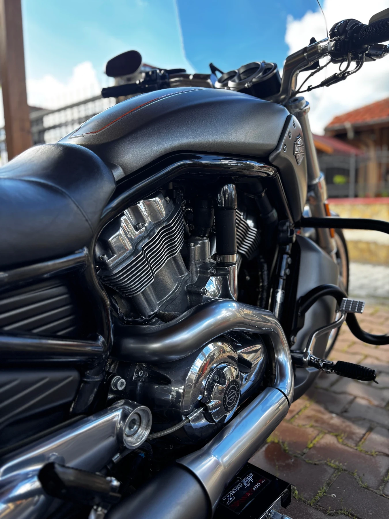 Harley-Davidson V-Rod  - изображение 6
