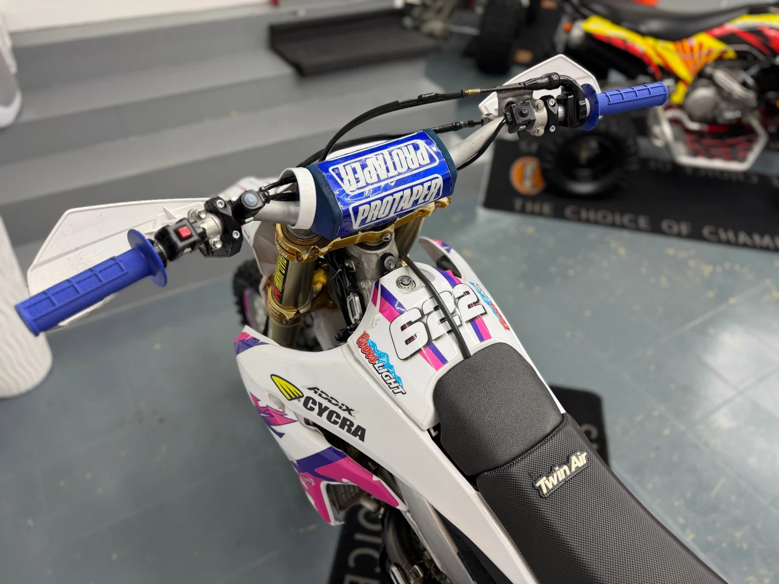 Yamaha Yzf 450 /Ohlins /X-trig /Fmf /Haan Wheel / Bluetooth, снимка 10 - Мотоциклети и мототехника - 55343686