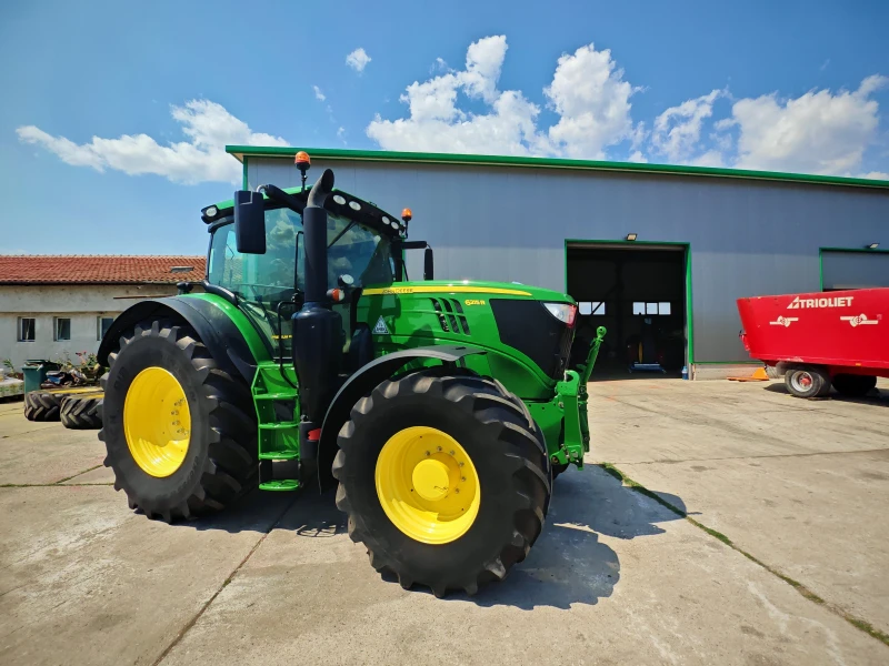 Трактор John Deere 6215R лизинг с първоначална вноска 20%