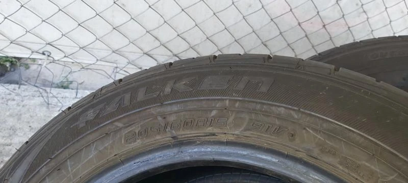 Гуми Летни 205/60R15, снимка 5 - Гуми и джанти - 30392771