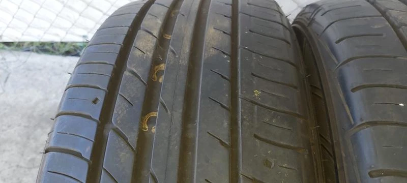 Гуми Летни 205/60R15, снимка 3 - Гуми и джанти - 30392771