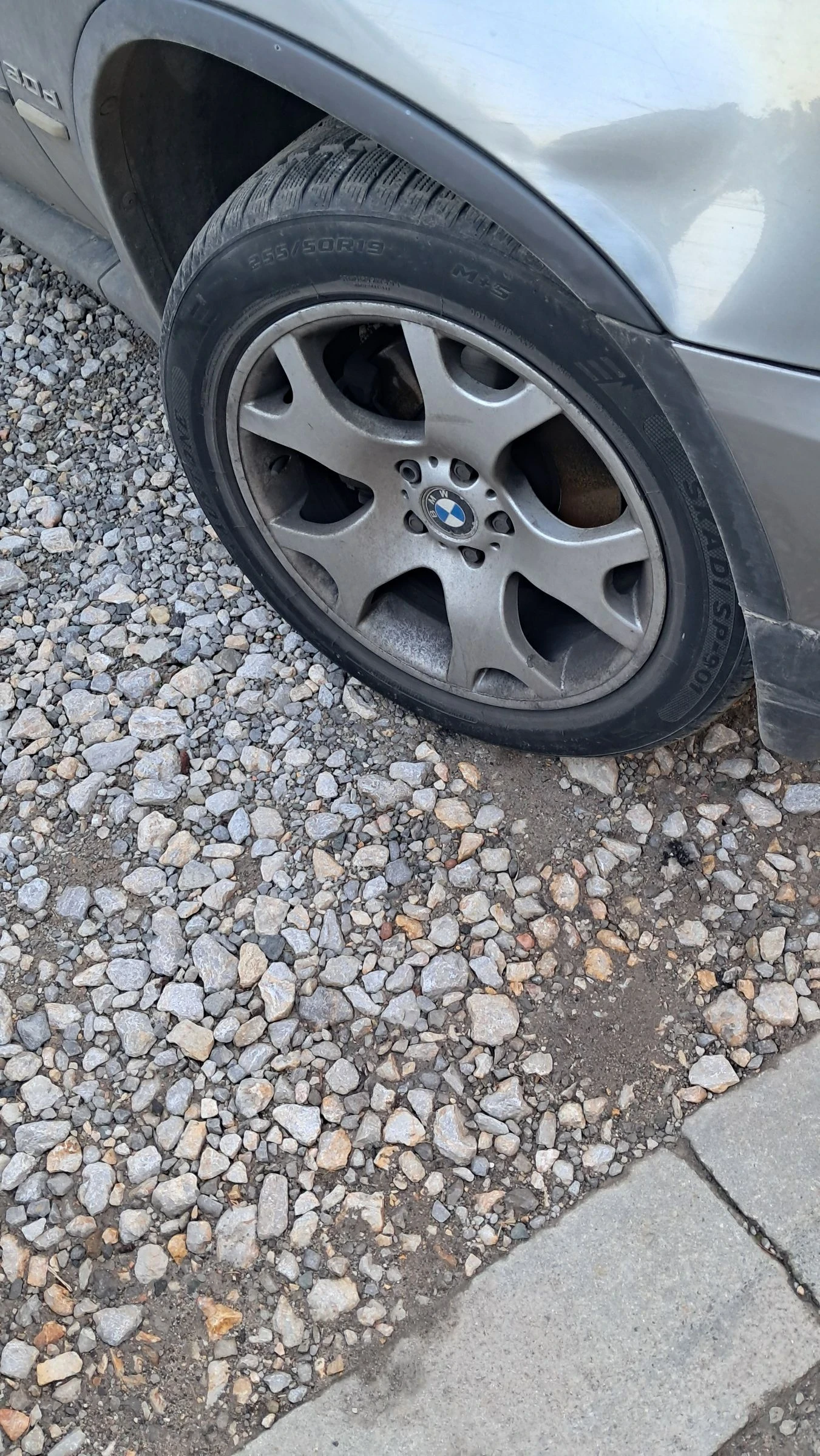 ���� � ������ 255/65R19 | Mobile.bg � ����������� 1