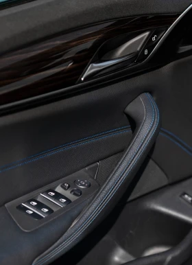 BMW 520 i M Sport , снимка 16