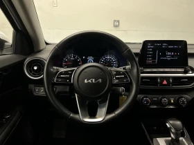 Kia Forte EX* ПОДГРЕВ* CARPLAY, снимка 11