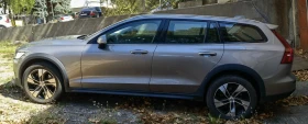 Volvo V60 Cross Country B4, снимка 3