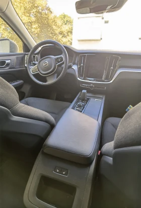 Volvo V60 Cross Country B4, снимка 9