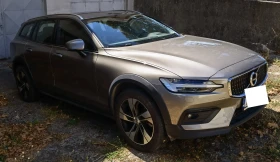 Volvo V60 Cross Country B4, снимка 5