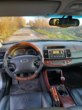 Toyota Camry - 2800 € / 5476.32 лв. - 17784414 7