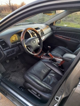 Toyota Camry - 2800 € / 5476.32 лв. - 17784414 8