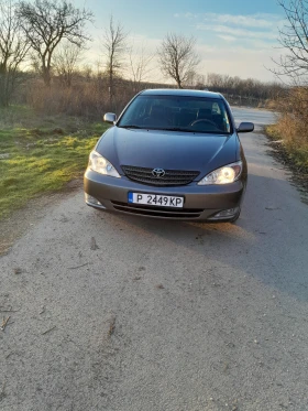 Toyota Camry - 2800 € / 5476.32 лв. - 17784414 3