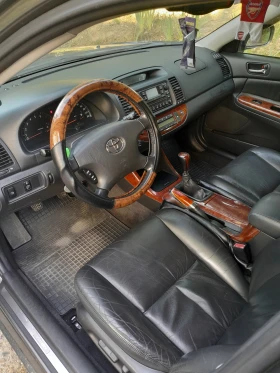 Toyota Camry - 2800 € / 5476.32 лв. - 17784414 13