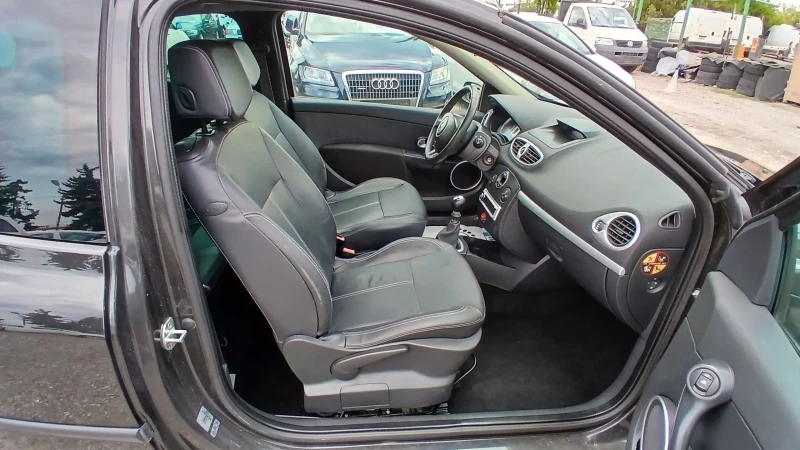 Renault Clio 1.5dci КОЖА 110kc., снимка 9 - Автомобили и джипове - 44329923
